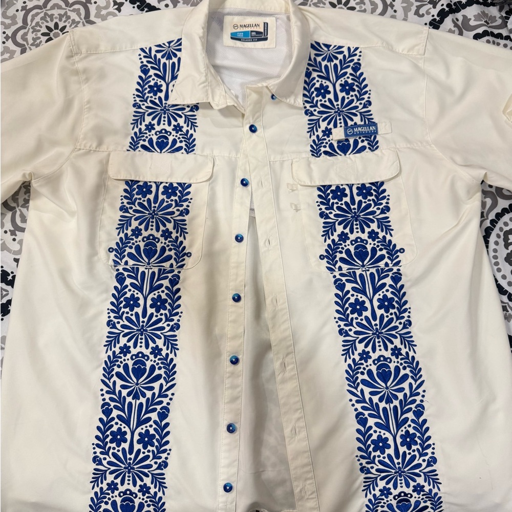 Magellan Outdoors Cream and Blue Patterned Shirt